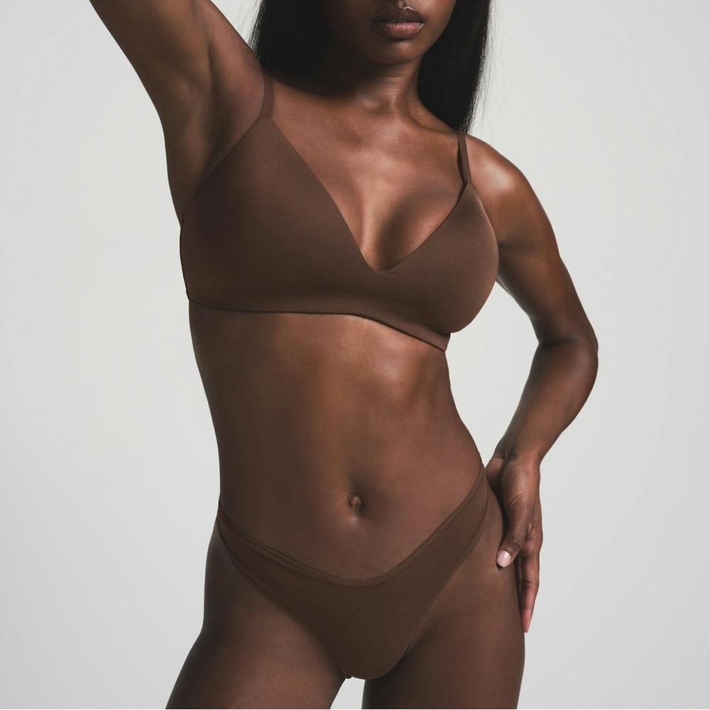 SKIMS Cocoa Tshirt Bra